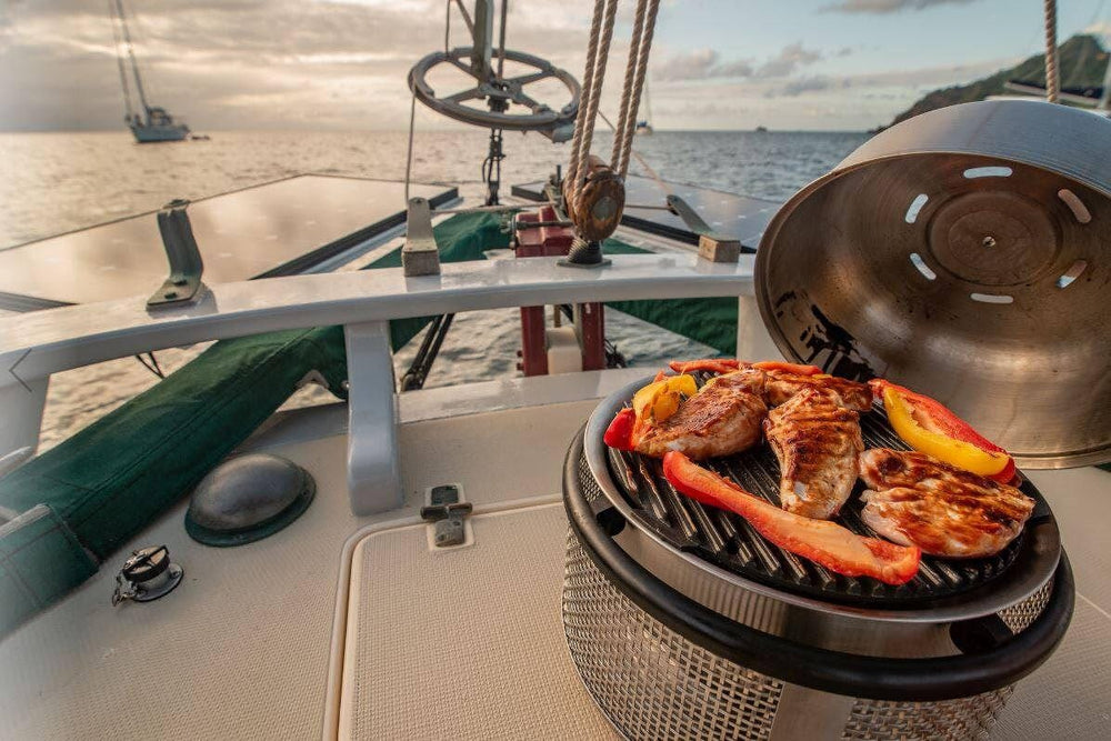 Reisi-/piknikusüsigrill COBB Supreme 2.0 koos Griddle+ küpsetusplaadiga