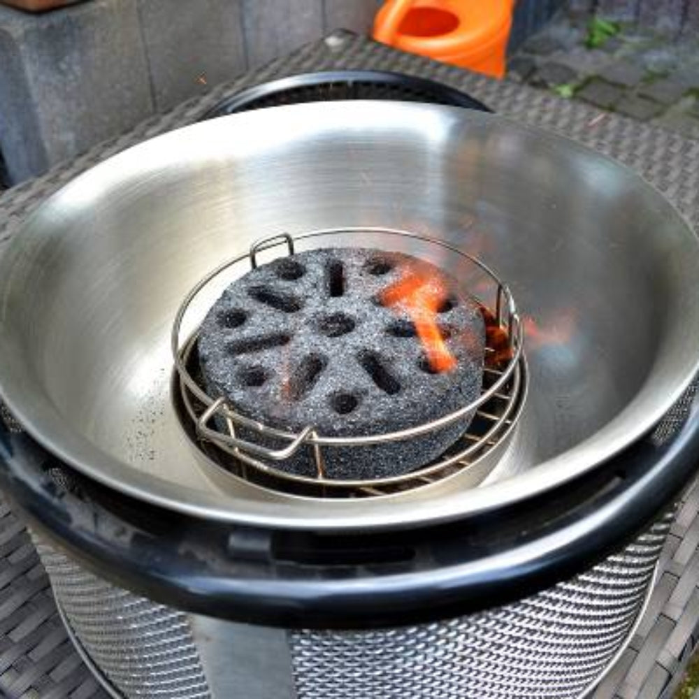 Täidab täielikult COBB Premier grilli kütusekorvi